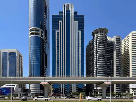 Бизнес-центр Latifa Tower