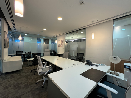 Коворкинг Regus Standard Chartered Bank - 323.00